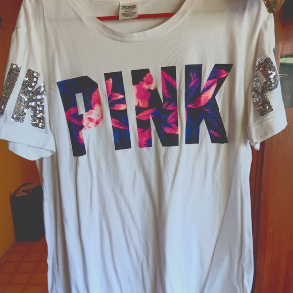 PINK Victoria's Secret Tops - VS Pink Tropical bling ✨️ t-shirt. M